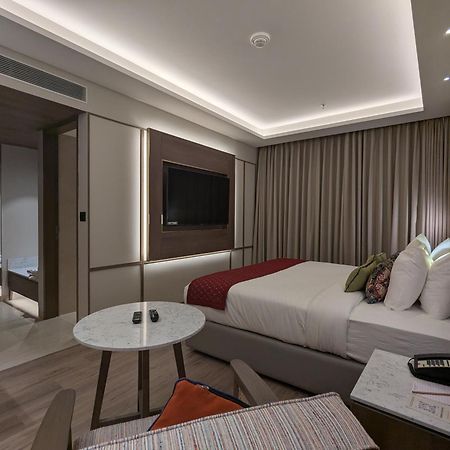 Boulevard 9 Luxury Resort & Spa Nadiād Εξωτερικό φωτογραφία