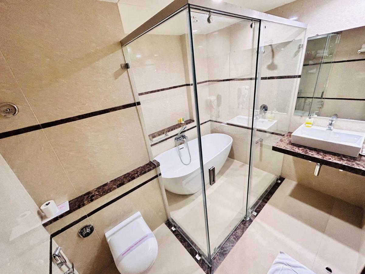 Boulevard 9 Luxury Resort & Spa Nadiād Εξωτερικό φωτογραφία