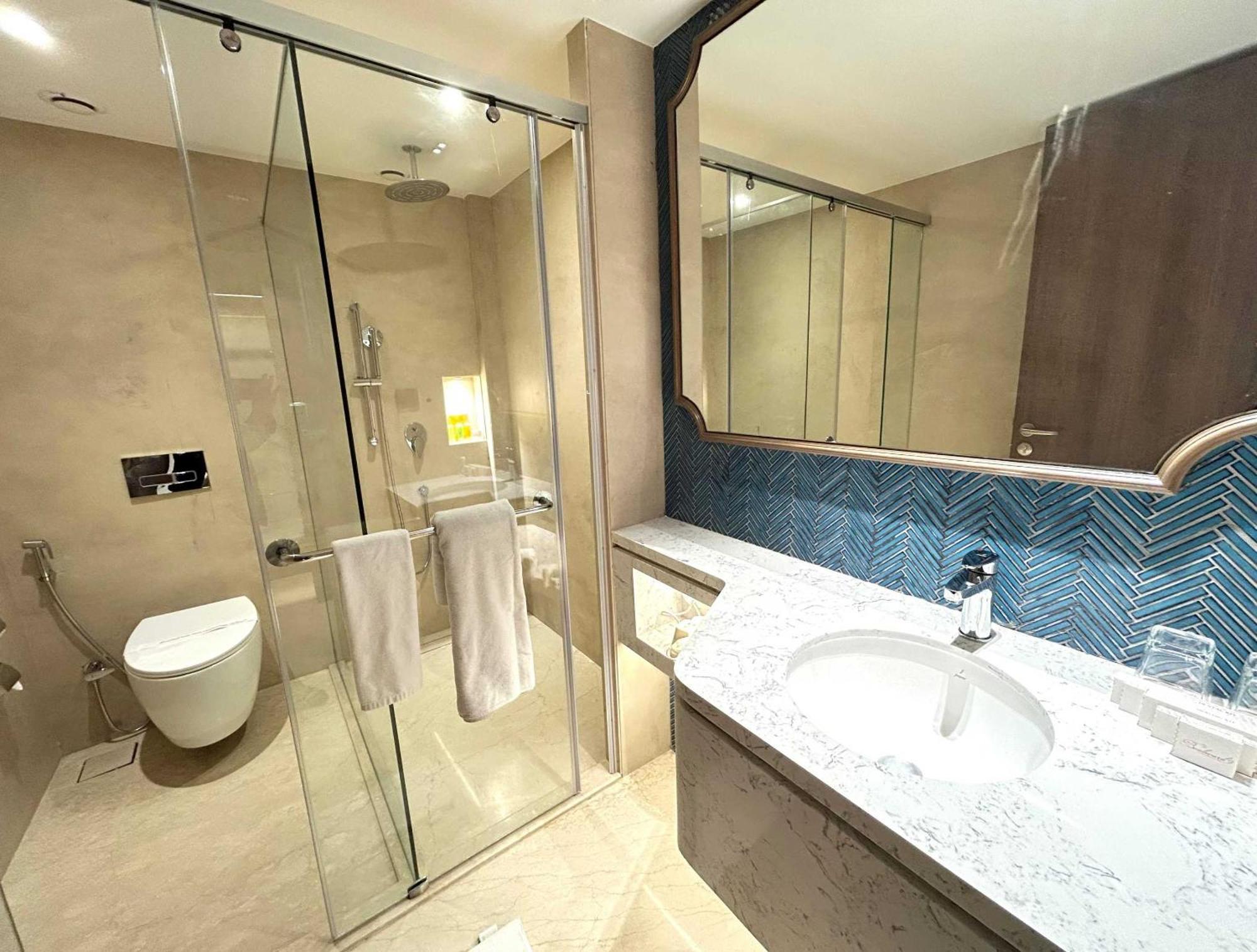 Boulevard 9 Luxury Resort & Spa Nadiād Εξωτερικό φωτογραφία